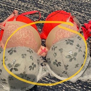2 Victoria Secret bras! Custom bundle!
